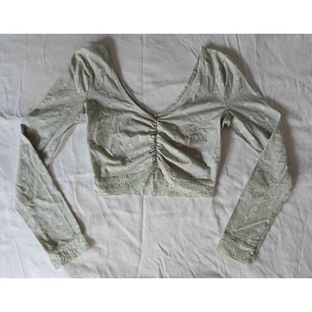 Urban Outfitters Floral Cropped Top